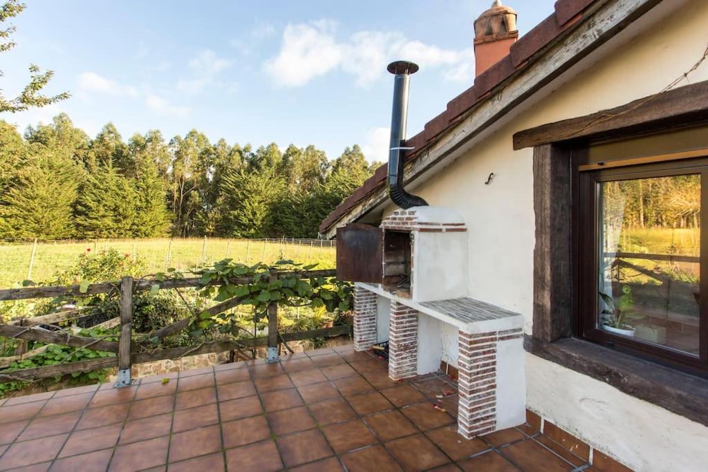 Apartamento, junto al mar Ea Exterior foto