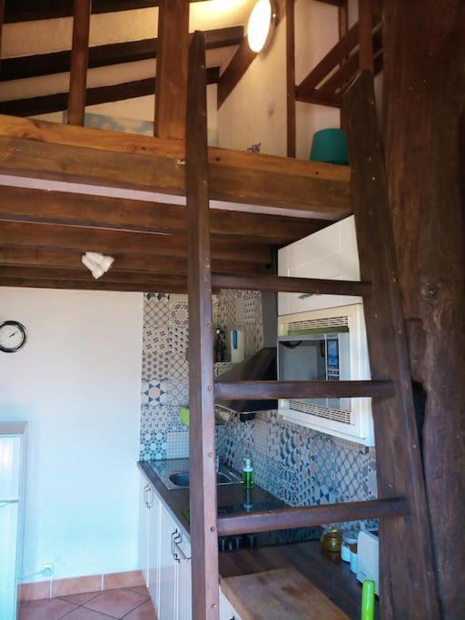 Apartamento, junto al mar Ea Exterior foto