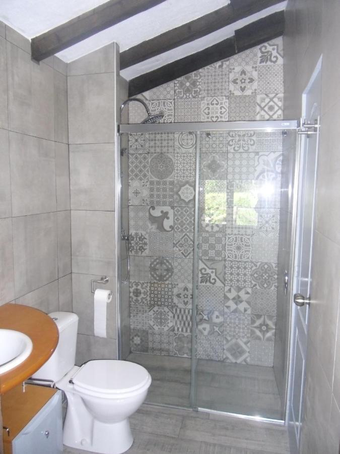 Apartamento, junto al mar Ea Exterior foto